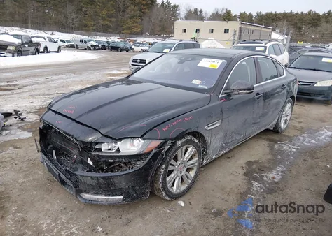 2017 Jaguar Xf 35T Premium z USA, uszkodzony, nr VIN SAJBJ4BV0HCY46839